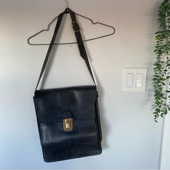 Vintage Other - Vintage Gatain Genuine Leather Men’s Bag Made In Mexico